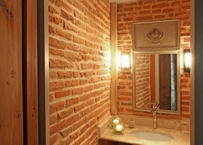 Affittacamere D'hôtes La Tour Sainte-cécile 3*